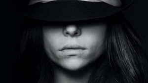 Preview wallpaper girl, hat, bw, face, portrait