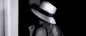 Preview wallpaper girl, hat, bw, shadow