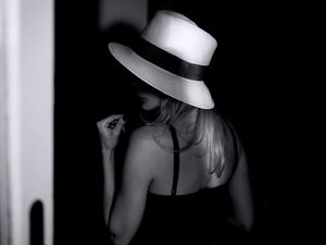 Preview wallpaper girl, hat, bw, shadow