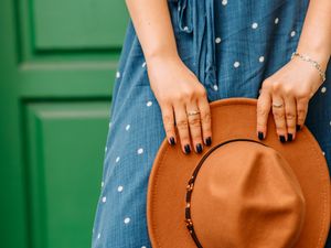Preview wallpaper girl, hat, hands, style