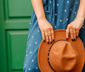 Preview wallpaper girl, hat, hands, style