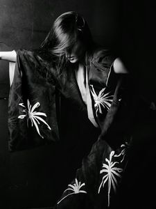 Preview wallpaper girl, kimono, bw, movement