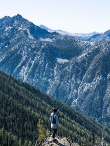 Preview wallpaper girl, mountains, freedom, loneliness