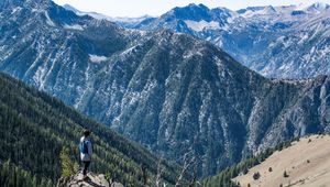 Preview wallpaper girl, mountains, freedom, loneliness