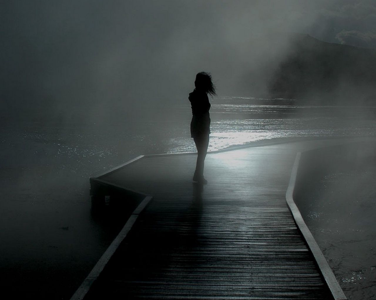 Download wallpaper 1280x1024 girl, rain, walk, mood, pier, fog standard 5:4  hd background