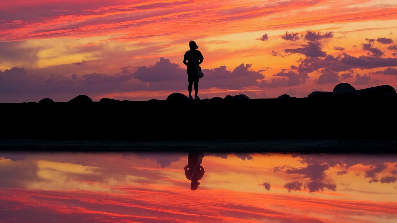 Wallpaper girl, silhouette, alone, loneliness, sunset