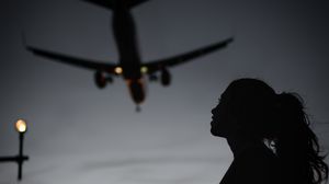 Preview wallpaper girl, silhouette, dark, plane, twilight