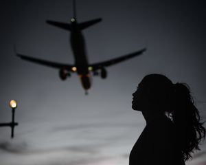 Preview wallpaper girl, silhouette, dark, plane, twilight