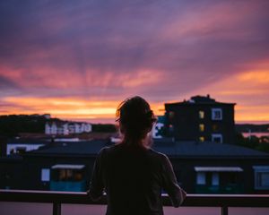 Preview wallpaper girl, silhouette, dark, city, twilight