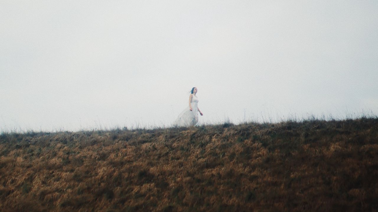 Wallpaper girl, silhouette, hill, light