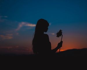 Preview wallpaper girl, silhouette, sunflower, flower, sunset