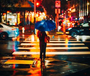 Preview wallpaper girl, silhouette, umbrella, street, night