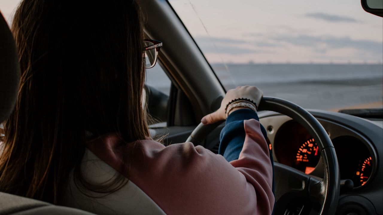 Wallpaper girl, steering wheel, car, salon