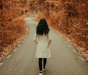 Preview wallpaper girl, walk, path, trees, autumn