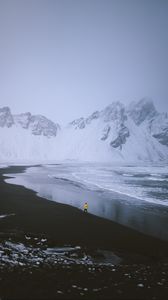 Preview wallpaper glacier, coast, snow, loneliness, iceland