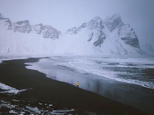 Preview wallpaper glacier, coast, snow, loneliness, iceland