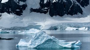 Preview wallpaper glacier, ice, snow, fog, mountain, water