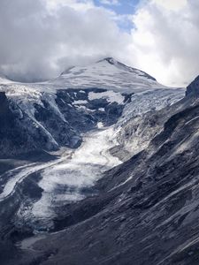 Preview wallpaper glacier, mountain, fog, clouds