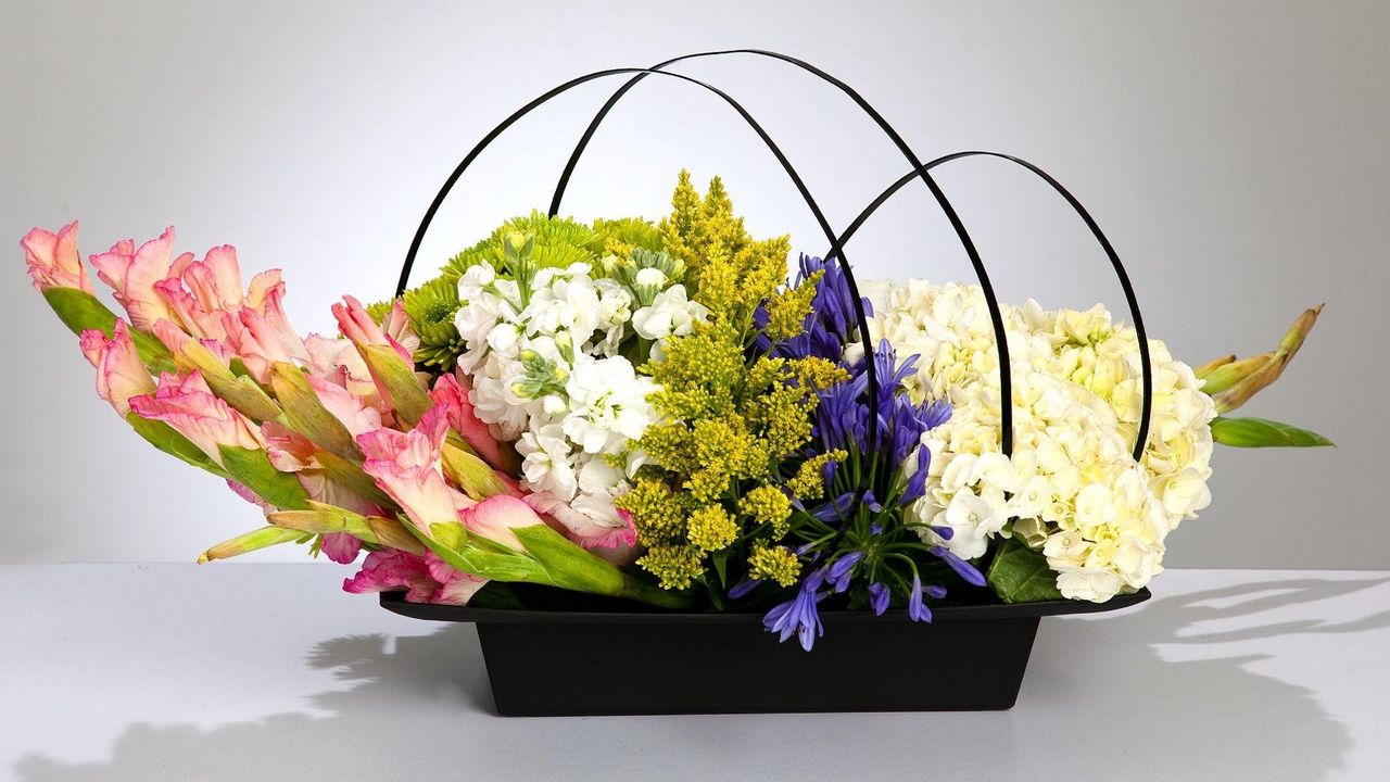 Wallpaper gladiolus, hydrangea, freesia, flowers, basket, composition