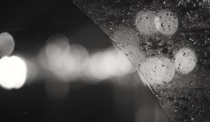 Preview wallpaper glass, broken, drops, bokeh, blur, black and white