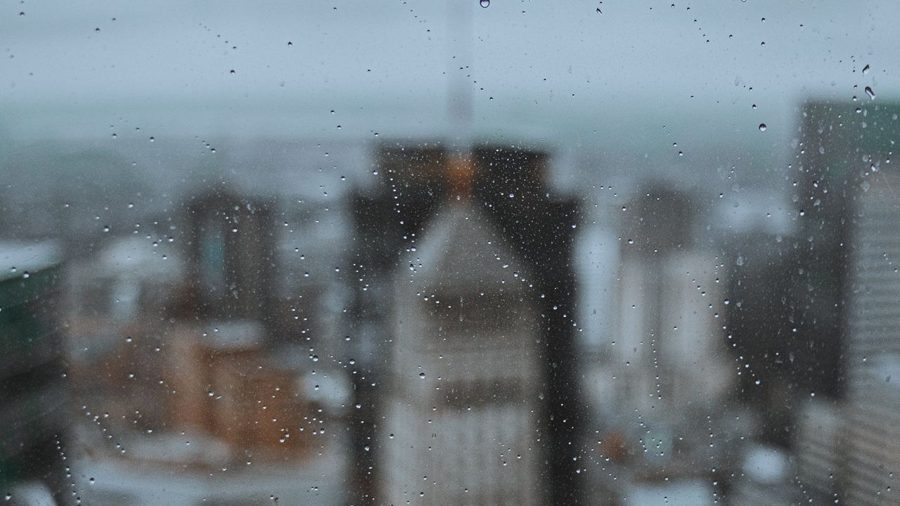 Wallpaper glass, drops, city, buildings, wet, macro