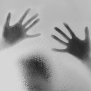 Preview wallpaper glass, hands, prints, silhouette, black and white