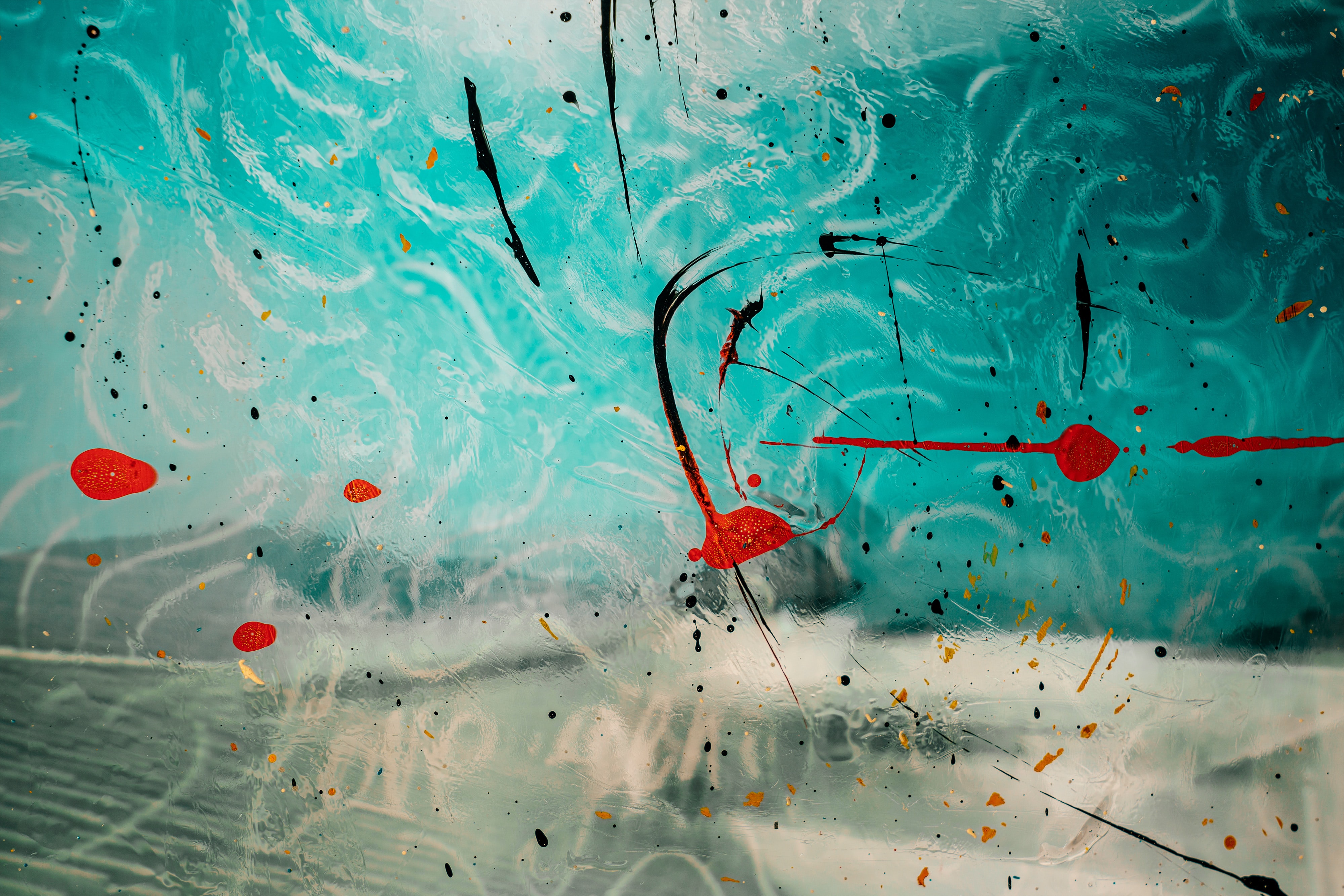 Download wallpaper 4000x2666 glass, paint, splashes, strokes