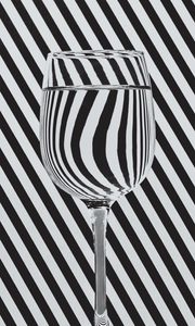 Preview wallpaper glass, water, stripes, distortion, illusion, black and white