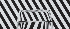 Preview wallpaper glass, water, stripes, distortion, illusion, black and white