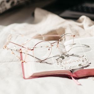 Preview wallpaper glasses, book, cloth, white