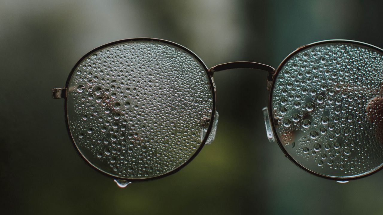 Wallpaper glasses, drops, glass, blur