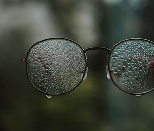 Preview wallpaper glasses, drops, glass, blur
