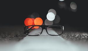 Preview wallpaper glasses, glare, light