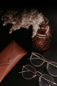 Preview wallpaper glasses, vase, still life