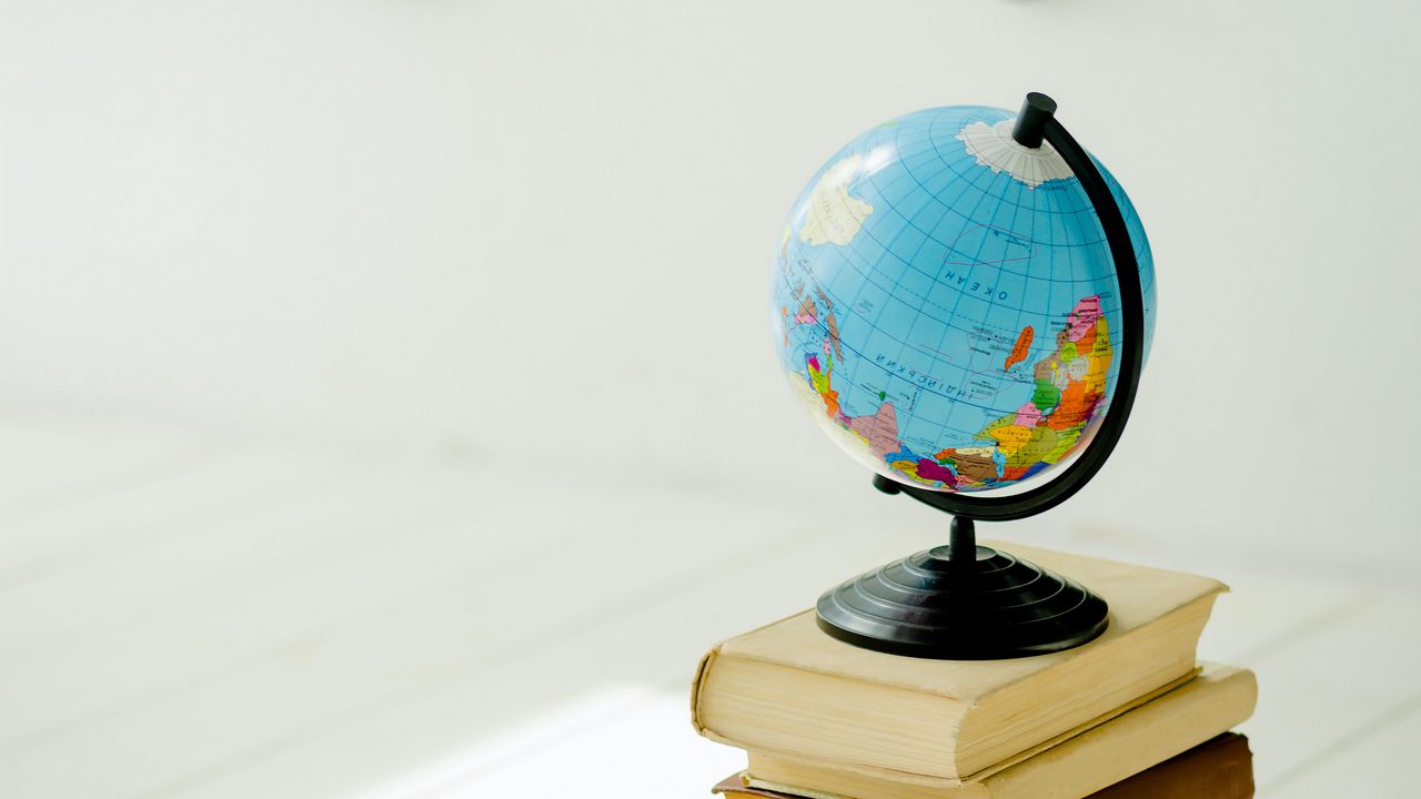 Download wallpaper 1280x720 globe, books, study, science hd, hdv, 720p hd  background