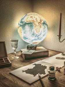 Preview wallpaper globe, lamp, drawing, table