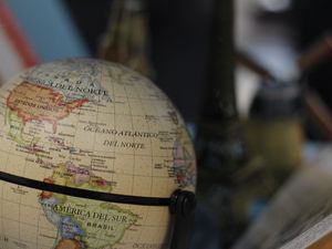 Preview wallpaper globes, maps, globe