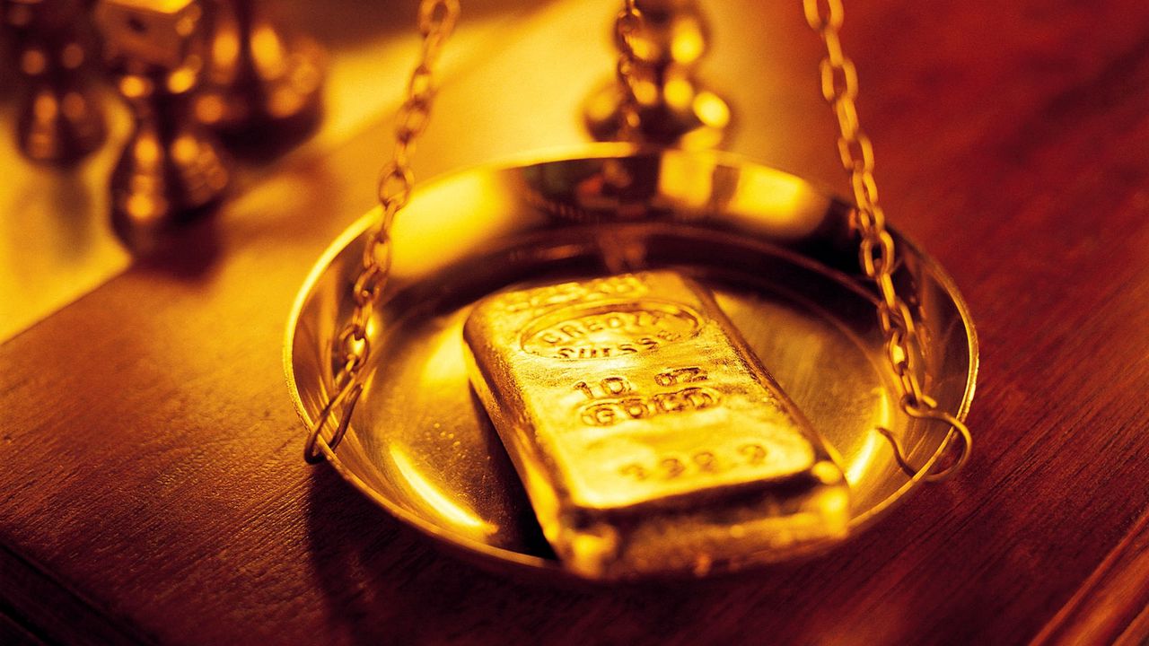 Wallpaper gold, bullion, scales