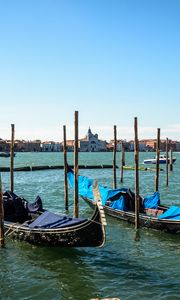 Preview wallpaper gondolas, boats, sea, buildings, city