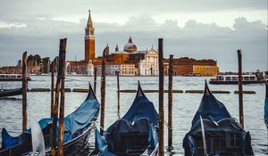 Preview wallpaper gondolas, boats, water, city, venice, italy