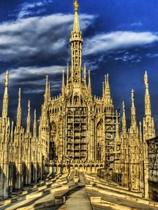 Preview wallpaper gothic cathedral, milan, architecture, sky