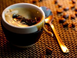 Preview wallpaper grains, coffee, cup, spoon, skin, splashes