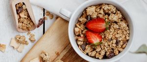 Preview wallpaper granola, strawberry, berries, bowl, breakfast