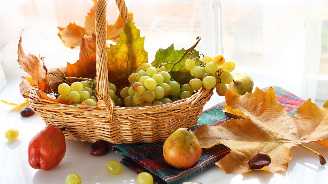 Wallpaper grapes, basket, food, fruit