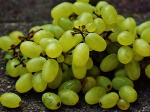 Preview wallpaper grapes, berries, fruit, ripe