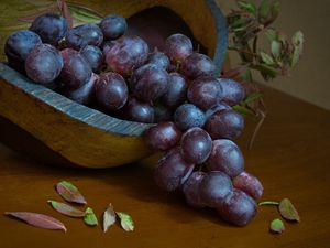 Preview wallpaper grapes, berries, fruit, bunch