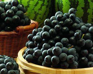 Preview wallpaper grapes, berry, black, water-melons, basket