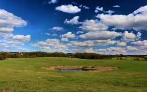 Preview wallpaper grass, sky, clouds