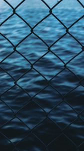 Preview wallpaper grid, fence, sea, water