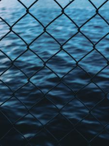 Preview wallpaper grid, fence, sea, water